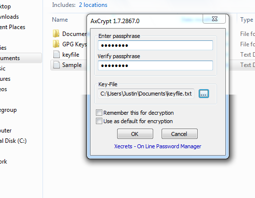 Entering a passphrase and key file for encryption.